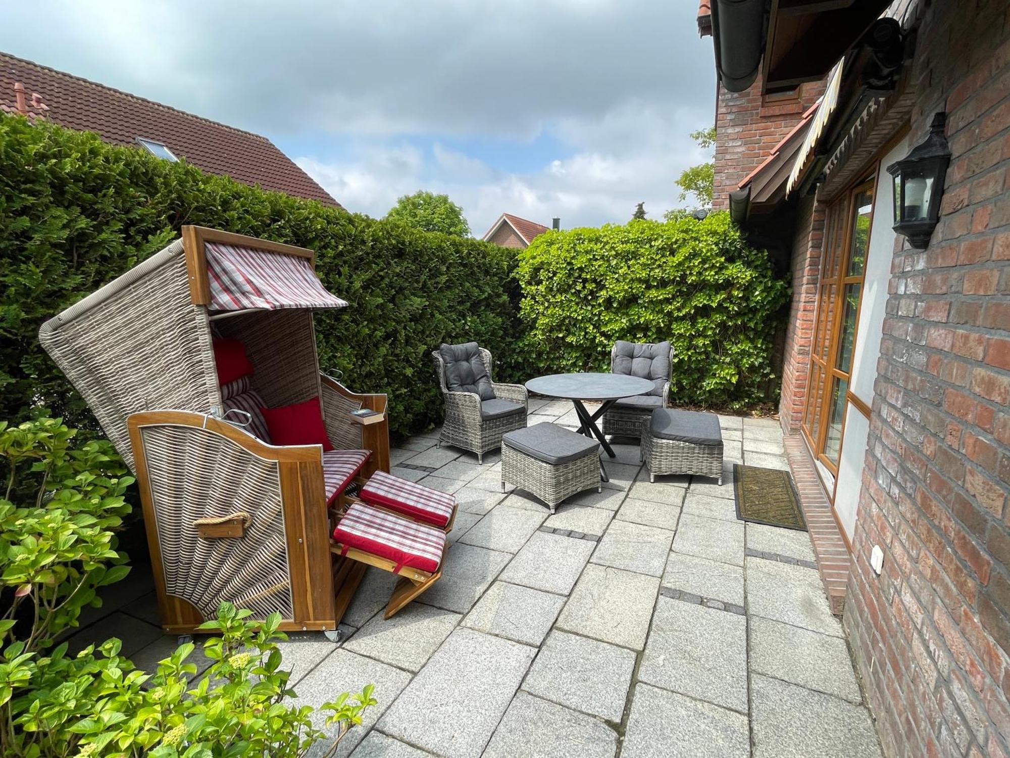 Ferienhaus Henny: 6 Geh-Minuten Vom Hafen. Privater Garten Jemgum Bagian luar foto